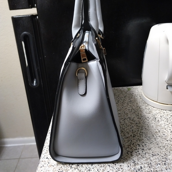 Bag - Picture 5 of 6